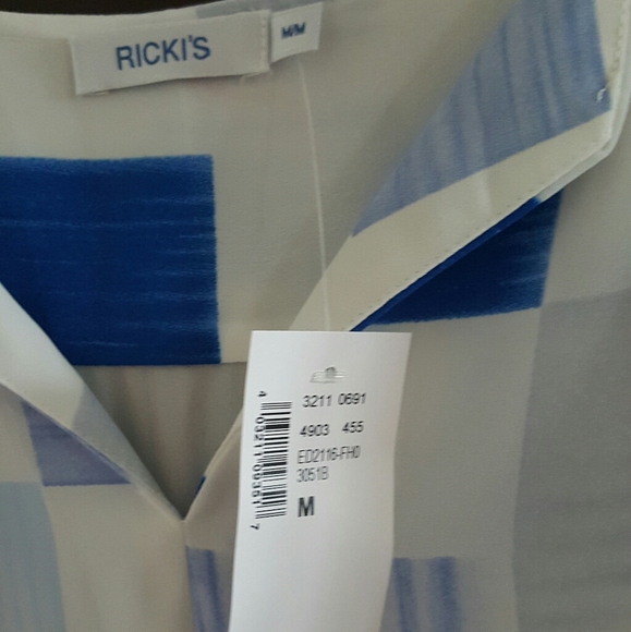 NWT Abstract Print Blouse Size M - Picture 8 of 11